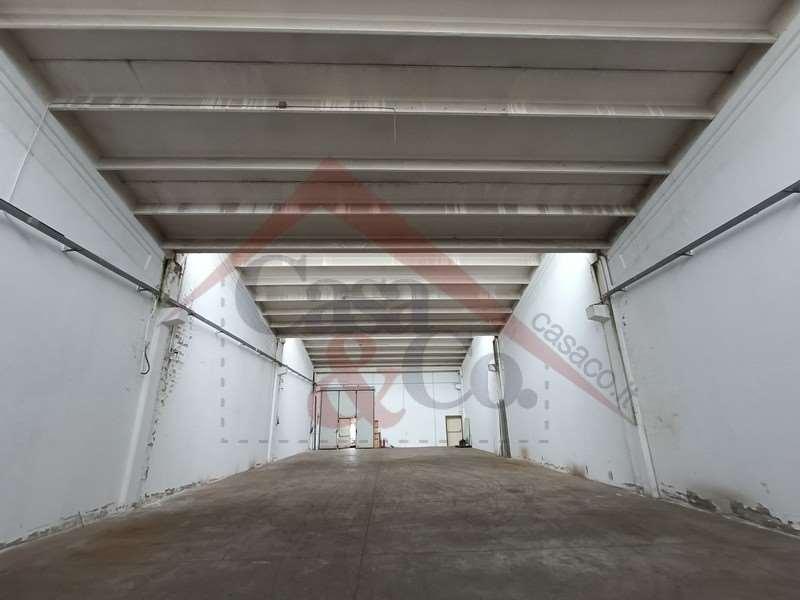 negozio in vendita a Modena in zona San Lazzaro / Modena Est