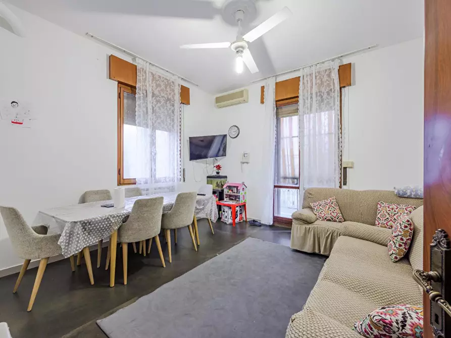 casa indipendente in vendita a Modena