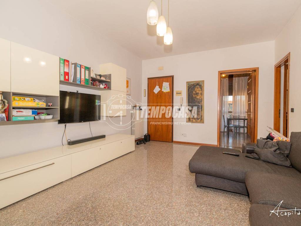 appartamento in vendita a Modena in zona San Lazzaro / Modena Est