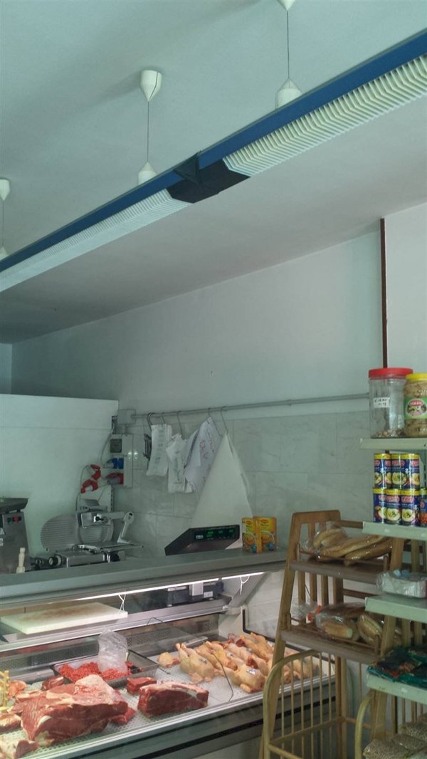 negozio in vendita a Modena in zona Crocetta