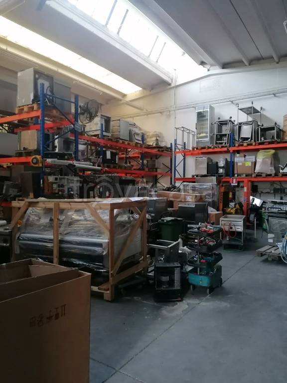 ufficio in vendita a Modena