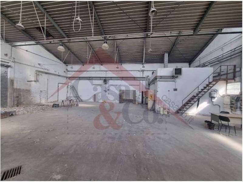 appartamento in vendita a Modena in zona Madonnina / Quattro Ville