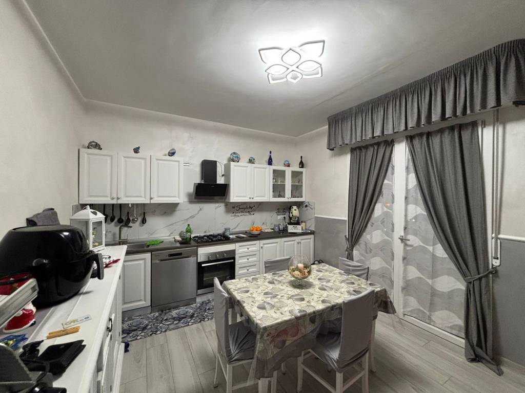 appartamento in vendita a Modena in zona San Lazzaro / Modena Est