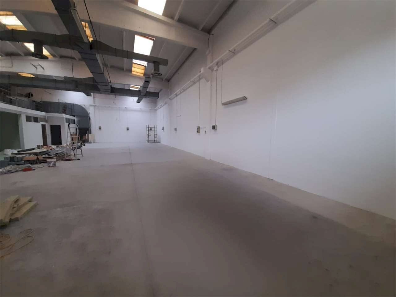 ufficio in vendita a Modena in zona Crocetta