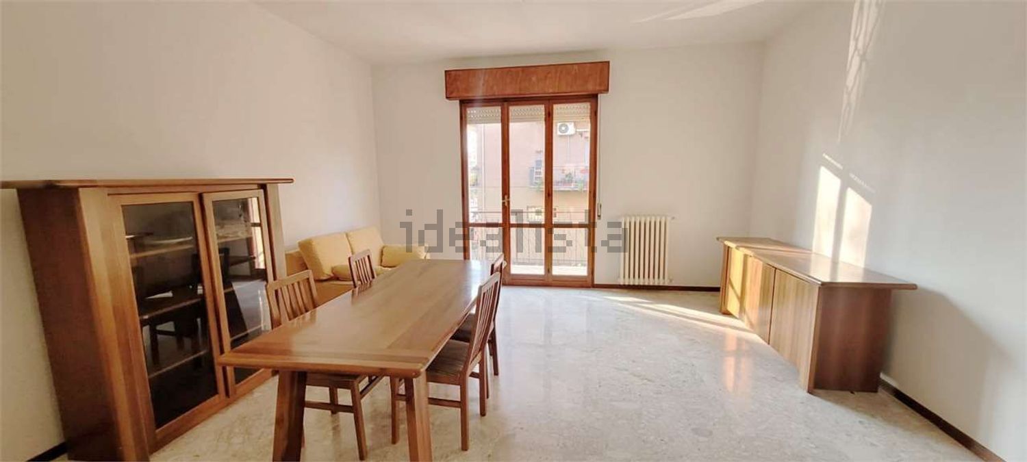 appartamento in vendita a Modena in zona Crocetta