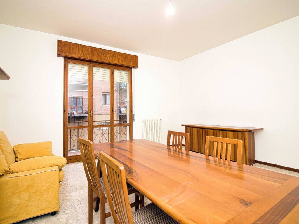 appartamento in vendita a Modena in zona Crocetta