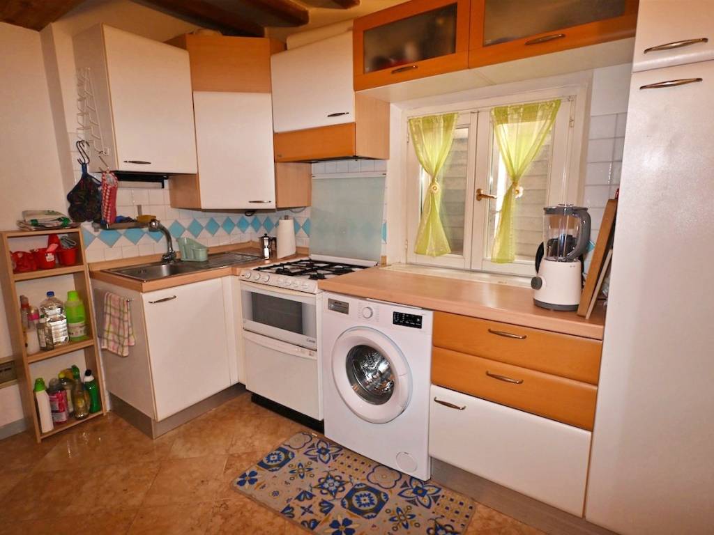 appartamento in vendita a Modena in zona Centro Storico