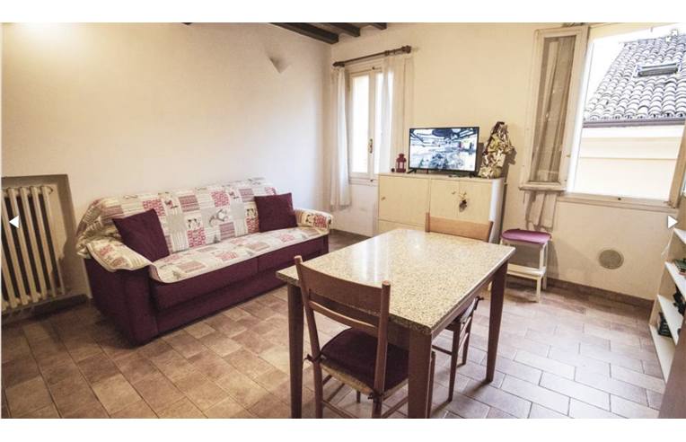 appartamento in vendita a Modena in zona Centro Storico