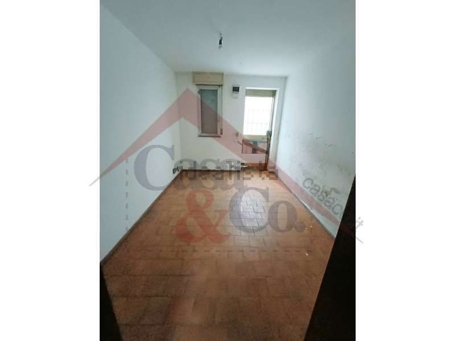 ufficio in vendita a Modena in zona San Lazzaro / Modena Est