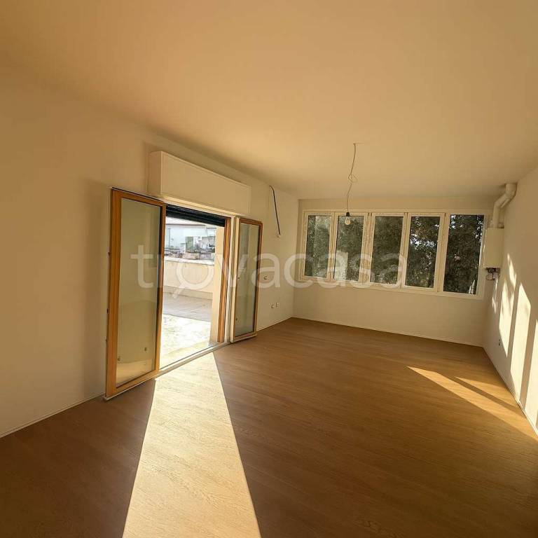 appartamento in vendita a Modena in zona Madonnina / Quattro Ville