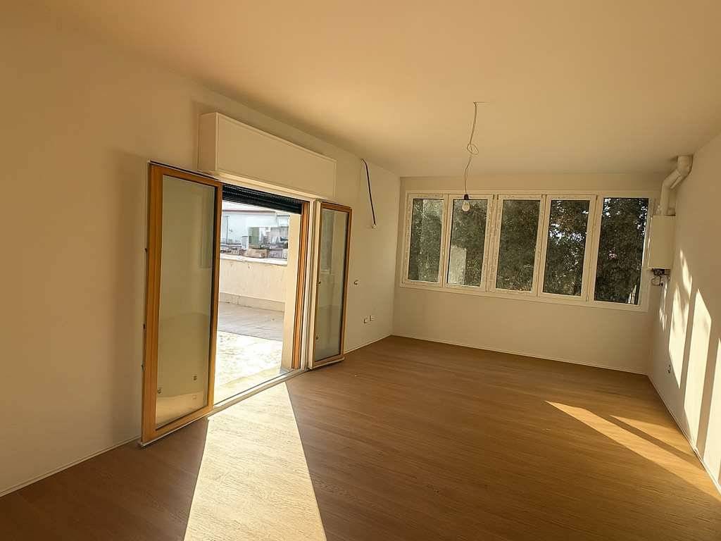 appartamento in vendita a Modena in zona Madonnina / Quattro Ville