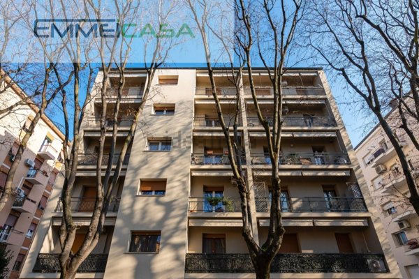 appartamento in vendita a Modena in zona Centro Storico