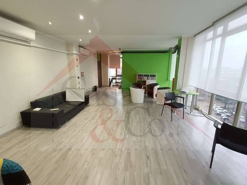 ufficio in vendita a Modena in zona Cittanova