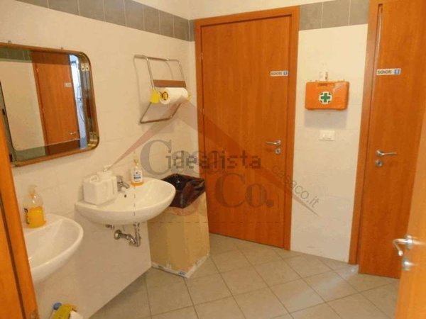 appartamento in vendita a Modena in zona Madonnina / Quattro Ville