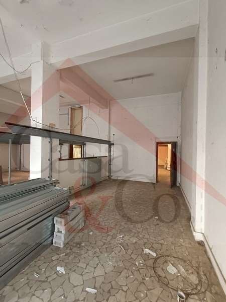 negozio in vendita a Modena in zona Sant'Agnese