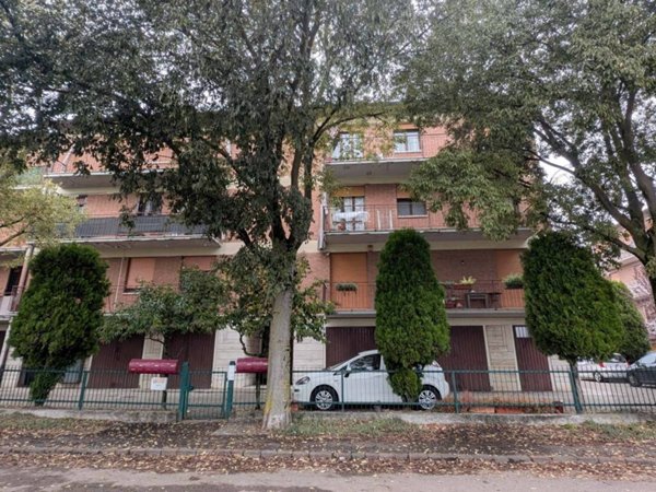 appartamento in vendita a Modena in zona Madonnina / Quattro Ville