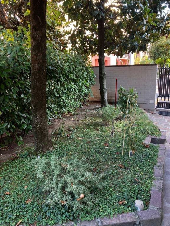 casa indipendente in vendita a Modena in zona Buon Pastore