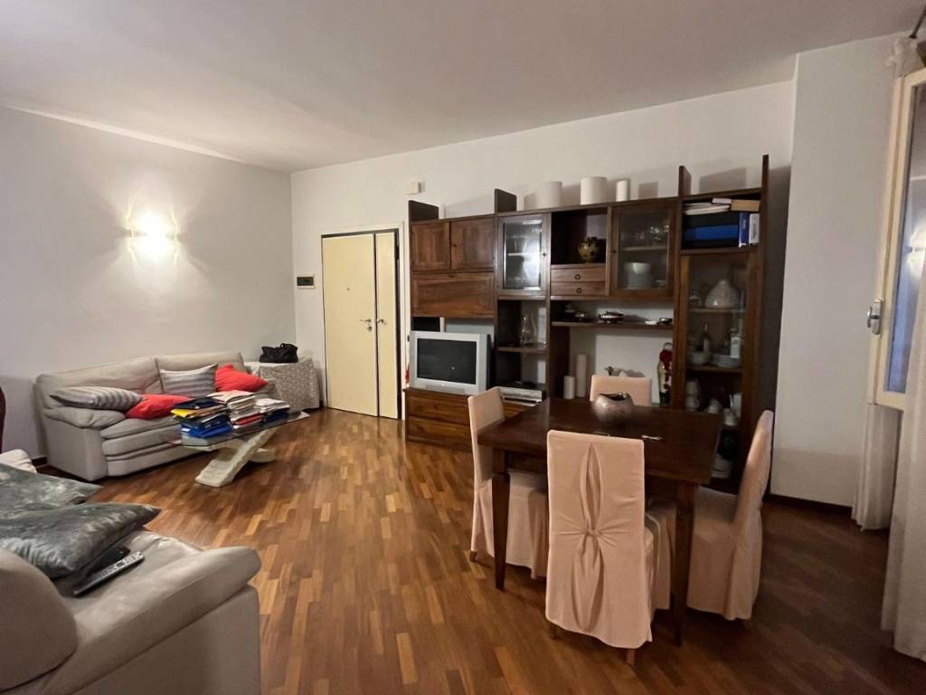 appartamento in vendita a Modena in zona Cittanova