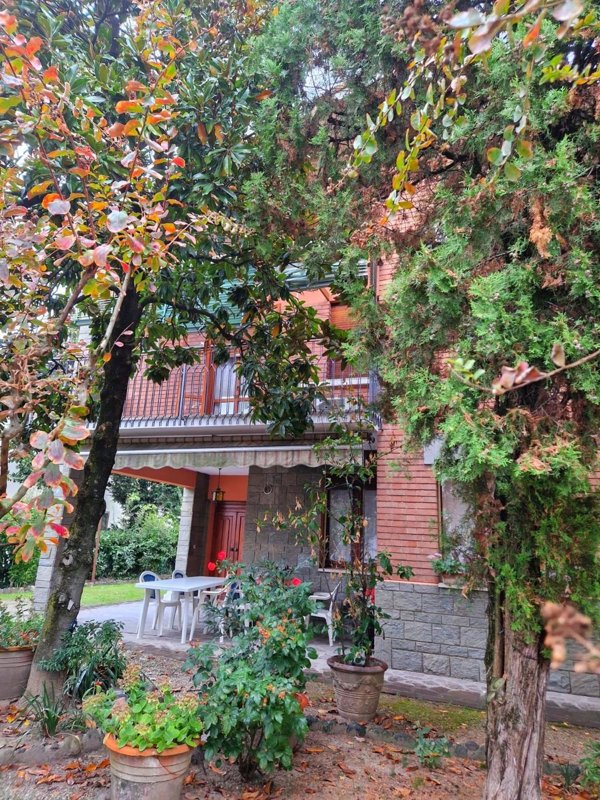 casa indipendente in vendita a Modena in zona Buon Pastore