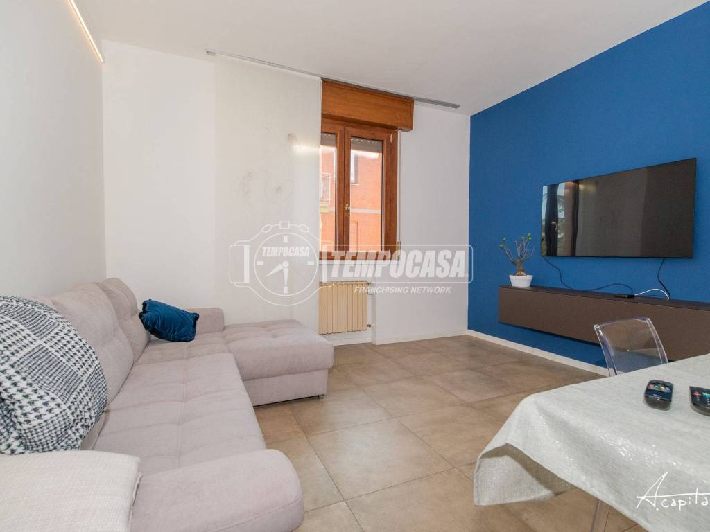 casa indipendente in vendita a Modena in zona Villanova