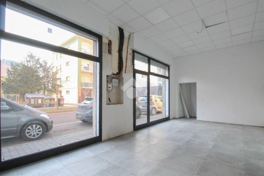 ufficio in vendita a Modena