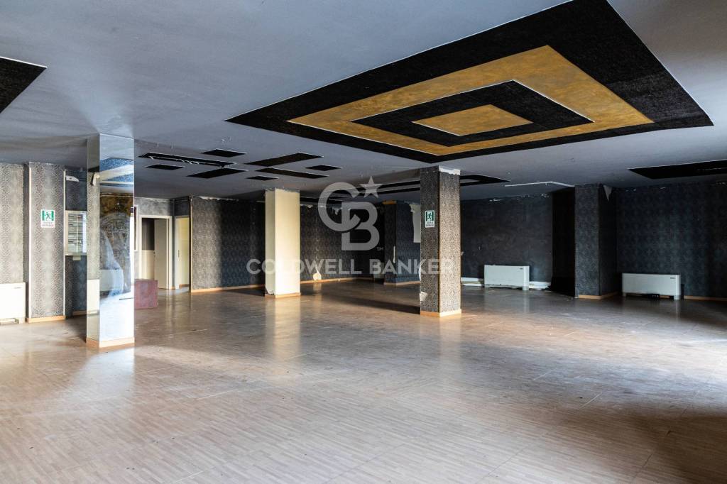 negozio in vendita a Modena in zona San Faustino