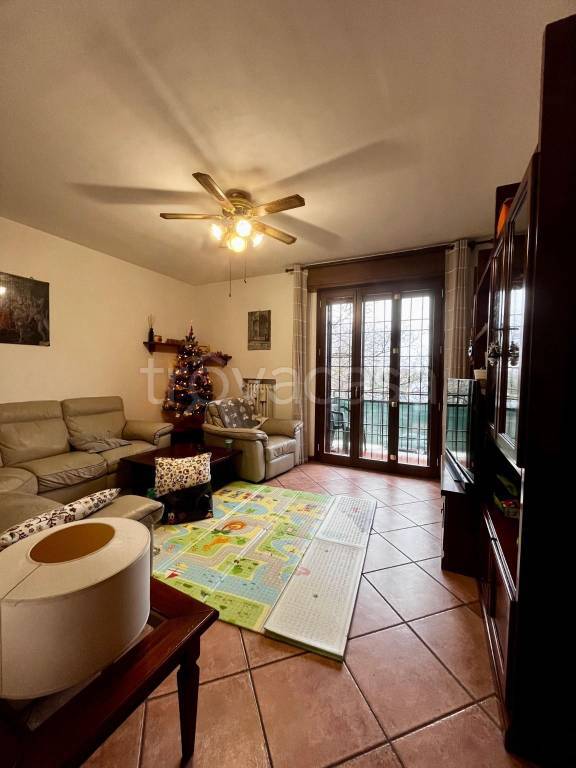 appartamento in vendita a Modena in zona Madonnina / Quattro Ville