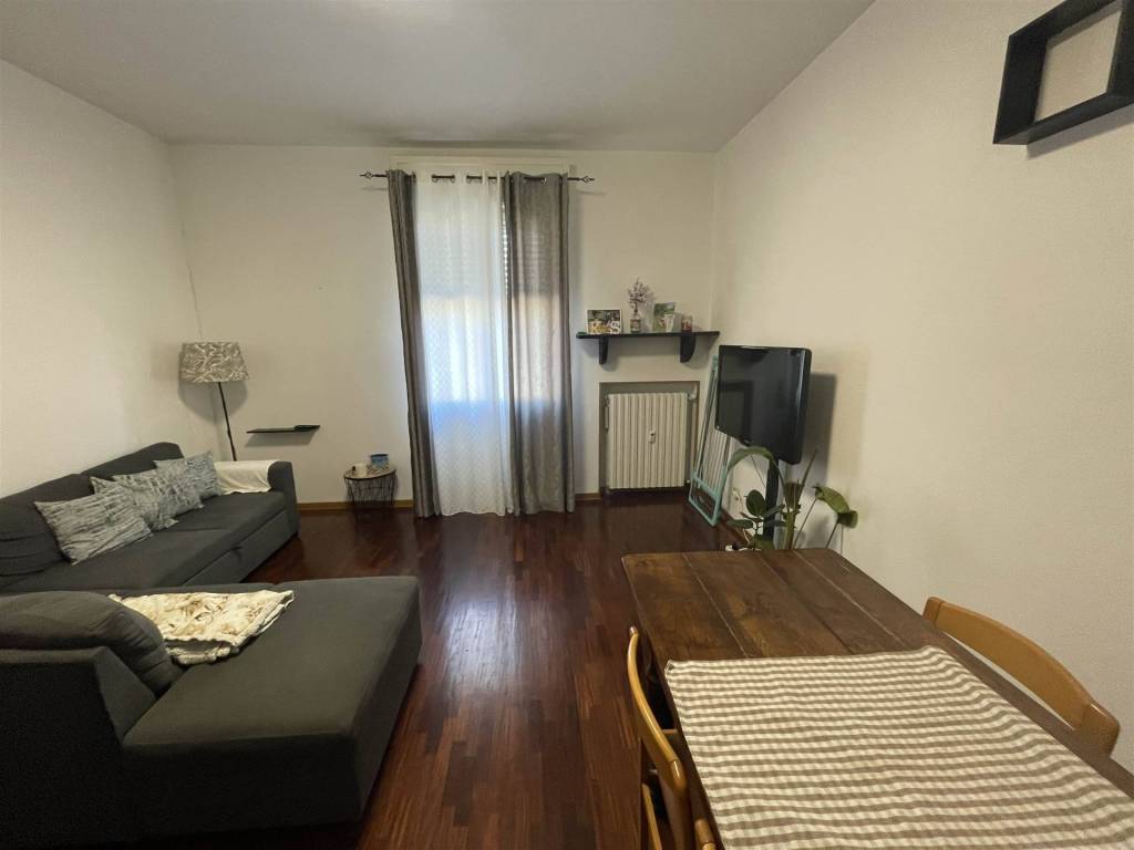 appartamento in vendita a Modena in zona San Lazzaro / Modena Est