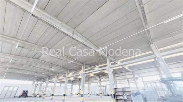 terreno edificabile in vendita a Modena