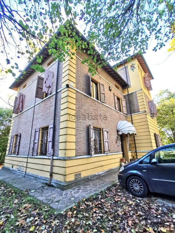 casa indipendente in vendita a Modena in zona San Damaso
