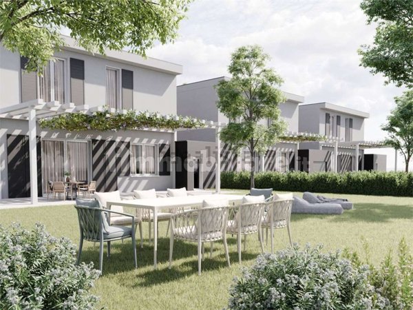 casa indipendente in vendita a Modena