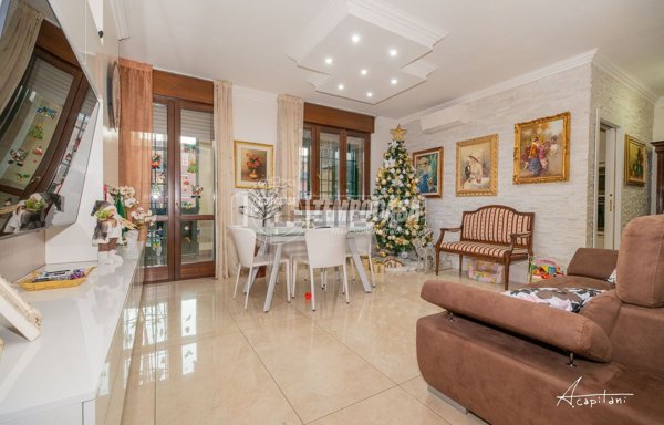 appartamento in vendita a Modena in zona San Lazzaro / Modena Est