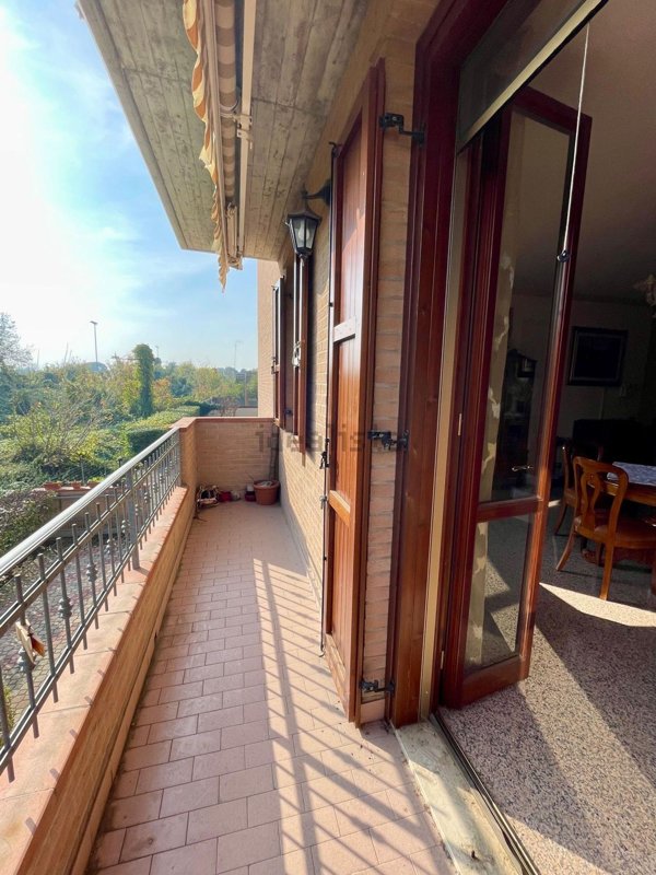 casa semindipendente in vendita a Modena in zona Crocetta