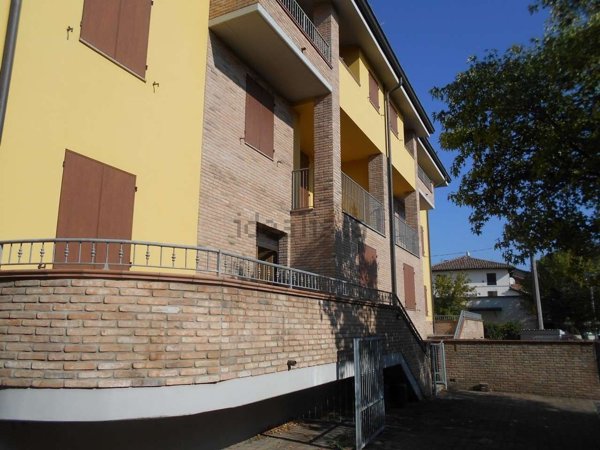 casa indipendente in vendita a Modena in zona Ganaceto