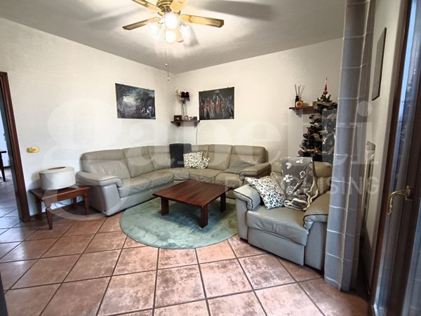 appartamento in vendita a Modena in zona Madonnina / Quattro Ville