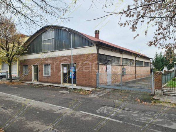 ufficio in vendita a Modena in zona San Lazzaro / Modena Est