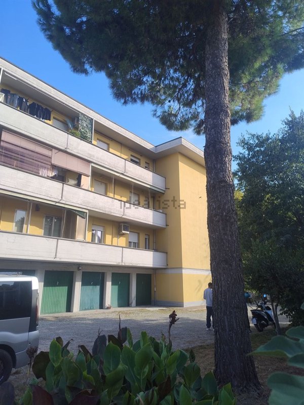 appartamento in vendita a Modena in zona Crocetta