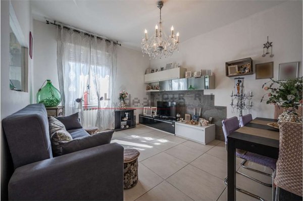 appartamento in vendita a Modena in zona Amendola