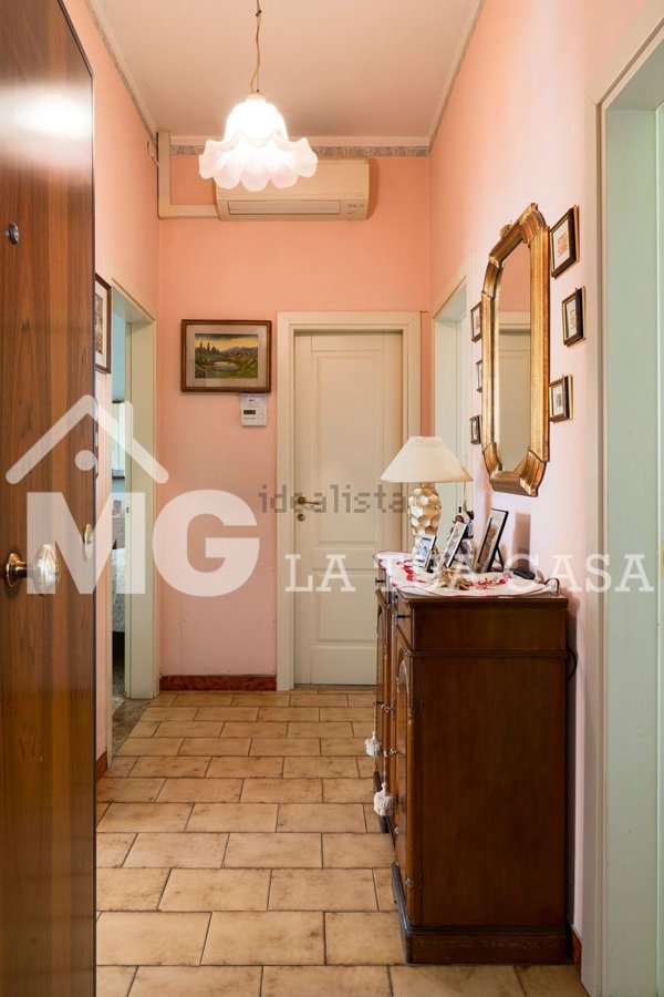 appartamento in vendita a Modena in zona Amendola