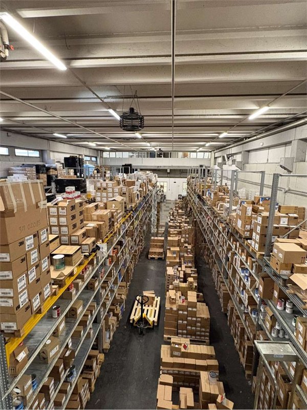 capannone in vendita a Modena in zona Madonnina / Quattro Ville