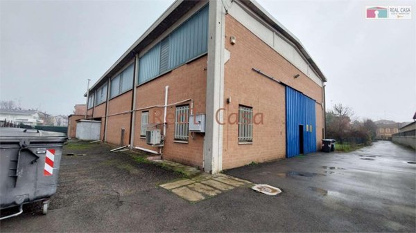 pentavano in vendita a Modena in zona Madonnina / Quattro Ville