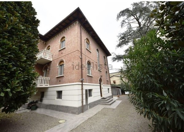 casa indipendente in vendita a Modena in zona San Cataldo