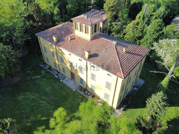 villa in vendita a Modena in zona Centro Storico