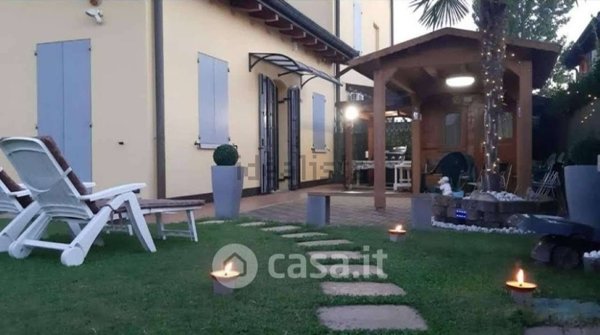 casa indipendente in vendita a Modena in zona San Lazzaro / Modena Est