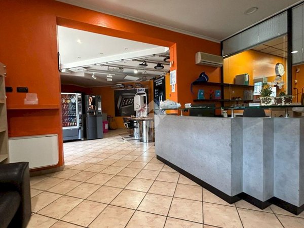 capannone in vendita a Modena