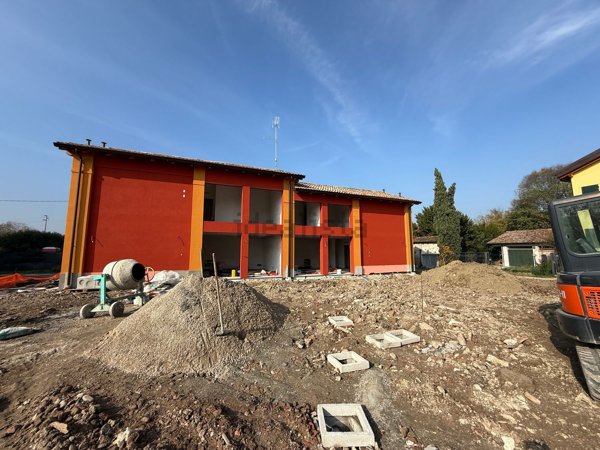 casa indipendente in vendita a Modena in zona Baggiovara