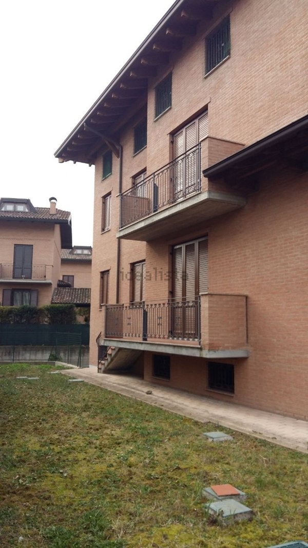 casa indipendente in vendita a Modena in zona Cognento