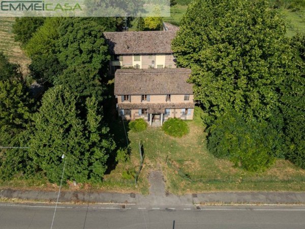 casa indipendente in vendita a Modena in zona Cognento