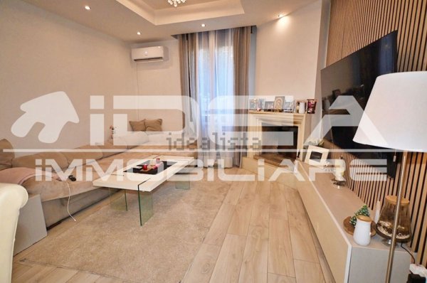 casa semindipendente in vendita a Modena in zona Villanova