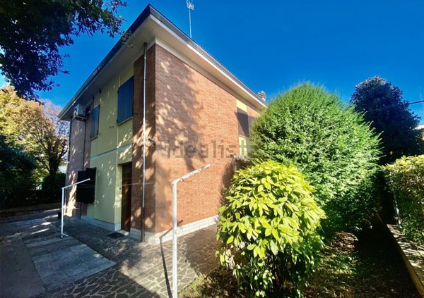 casa indipendente in vendita a Modena in zona Crocetta